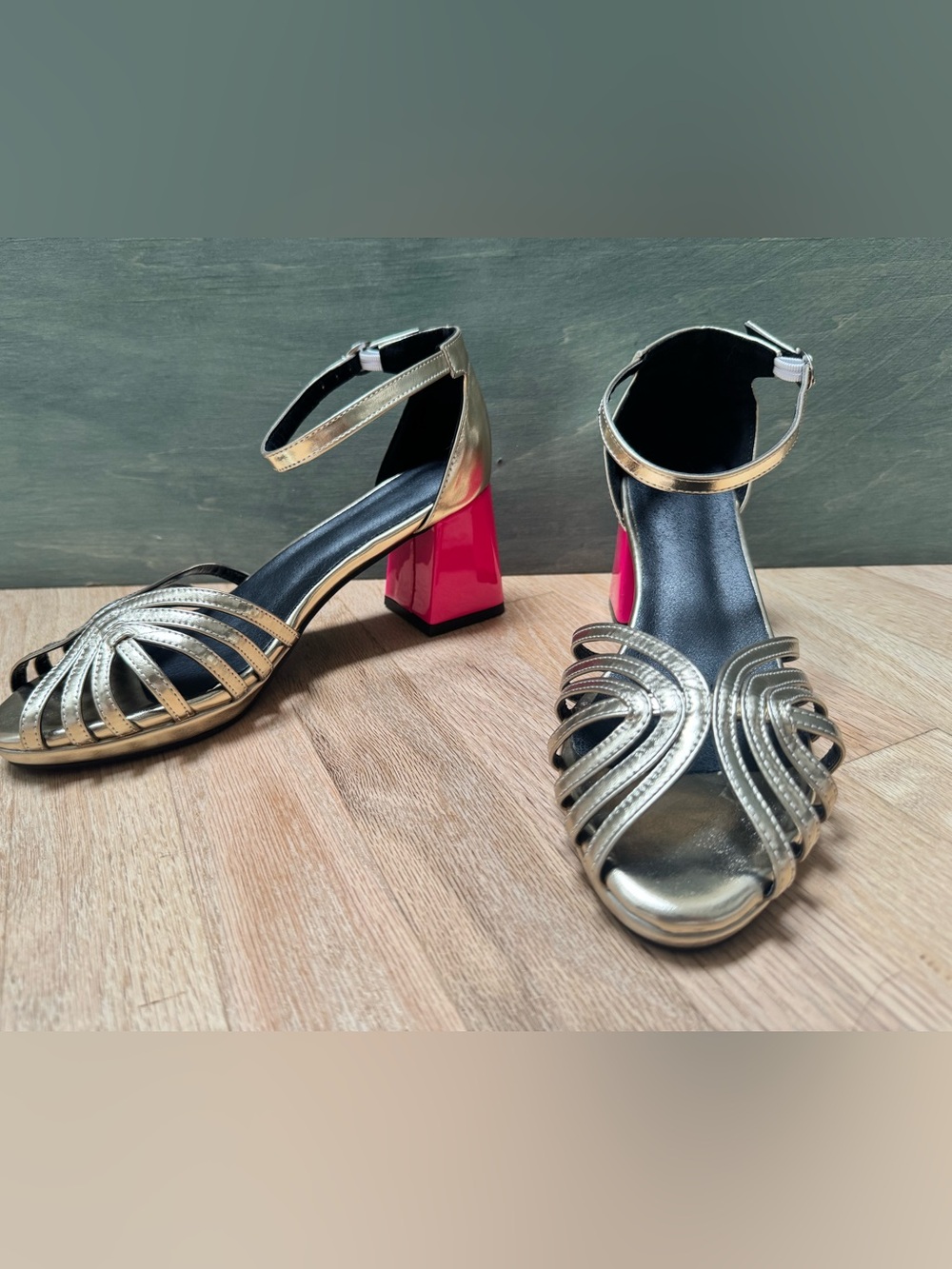 Gold Sandals with Contrast Block Heel- NWOT COMFY- 9 - Picture 3 of 6